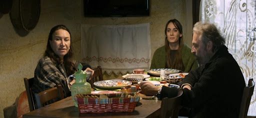 Kış Uykusu Filmi Nerede, Ne Zaman Çekildi? Kış Uykusu Filmin Konusu Nedir, Oyuncuları Kimler? Kış Uykusu Filmin Gişe Rakamları Nedir, Sonu Nasıl Final Yapıyor? 3