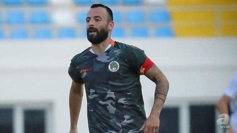 Trabzonsporlu Manolis Siopis Kimdir, Hangi Takımdan Transfer Oldu? Manolis Siopis Kaç Yaşında, Nereli, Eşi Kimdir? 3