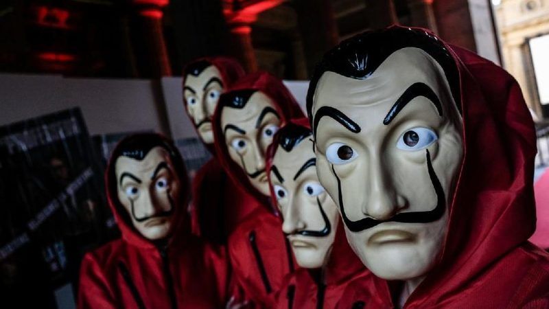 La Casa De Papel 5. Sezon Bölümleri Ne Zaman Başlayacak?  La Casa De Papel Türkiyede Hangi Kanalda Oynuyor? La Casa De Papel Palermo Kim? 4