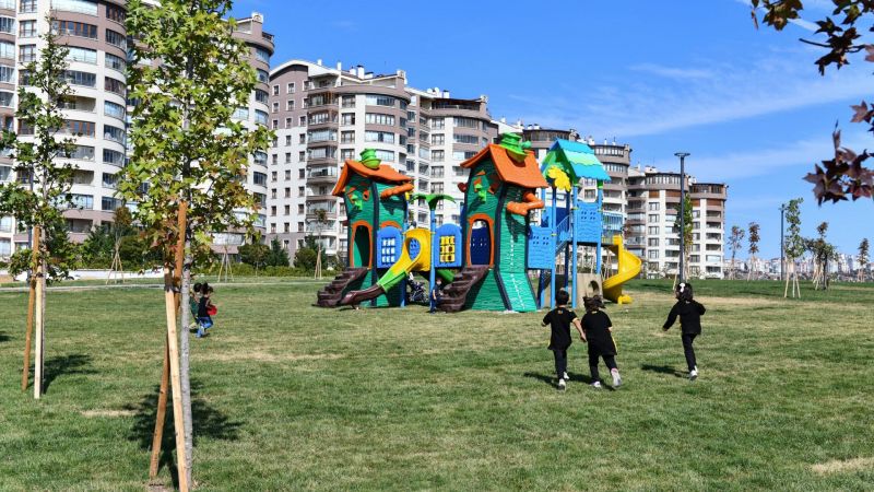 Ankaralılara Yeni Bir Yeşil Alan Daha! Yenimahalle'de Hizmete Girdi! 1