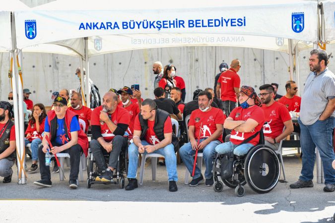 400 Motosiklet Tutkunu Gaziler İçin Ankara'yı Turladı! 15