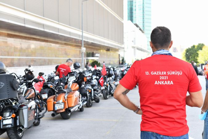 400 Motosiklet Tutkunu Gaziler İçin Ankara'yı Turladı! 16