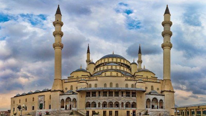 Ankara'nın En Büyük Camisi Hangisi? Ankara'nın En Büyük Camisi Kaç Kişiliktir? 3