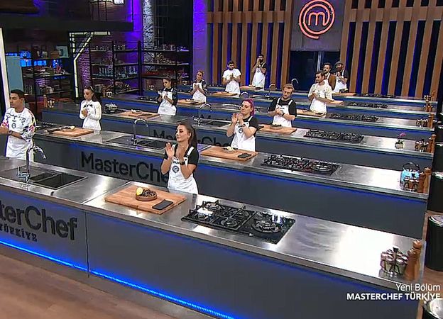 MasterChef Mavi ve Kırmızı Takım Yarışmacıları Kimler oldu? Masterchef Mavi ve Kırmızı Takımda Kimler Var? Masterchef Avantaj Oyununu Kim Kazandı? 1