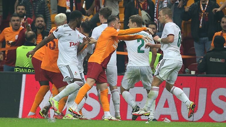 Galatasaraylılar İçin Bayram Havası, Hükmen Galip Sayılabilir! Hakemden Gelen Büyük Hata Avrupa Ligini Alt Üst Etti… 2