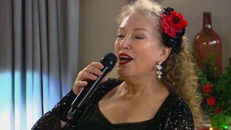 Aziz Dizisinin Azime’si Suzan Kardeş Bakın Kaç Yaşında Çıktı! Duyan İnanamadı Meğer Gerçek Göründüğü Gibi Değilmiş... 3