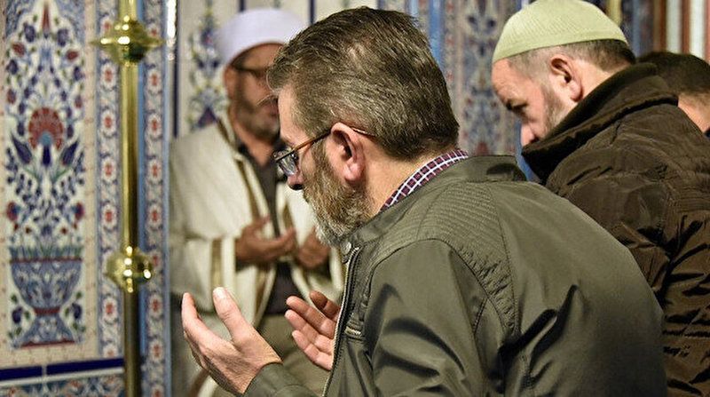 Allahümme salli ala nasıl okunur, Anlamı Nedir? Bilinmeyen Faziletleri Belli Oldu. Her gün Okursanız… 2