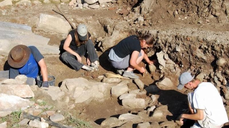 Arkeolog Maaşı 2022 Ne Kadar? Arkeologlar Ne Kadar Kazanır 2022? Arkeolog Olmak İçin Hangi Bölüm Seçilmeli? 2