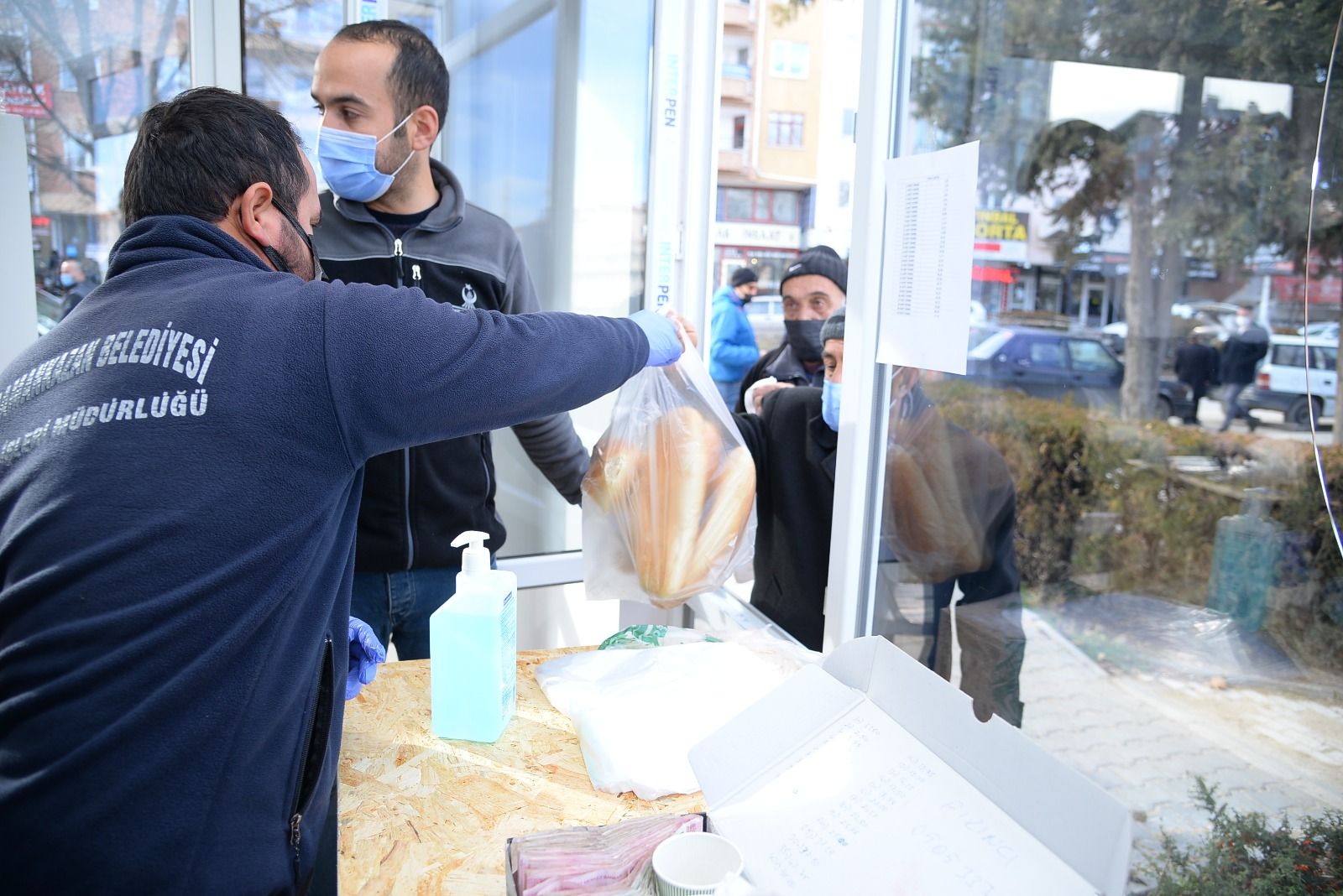 Serhat Oğuz'un formülü tuttu, "Halk ekmek kuyruğu" çilesi bitti 8