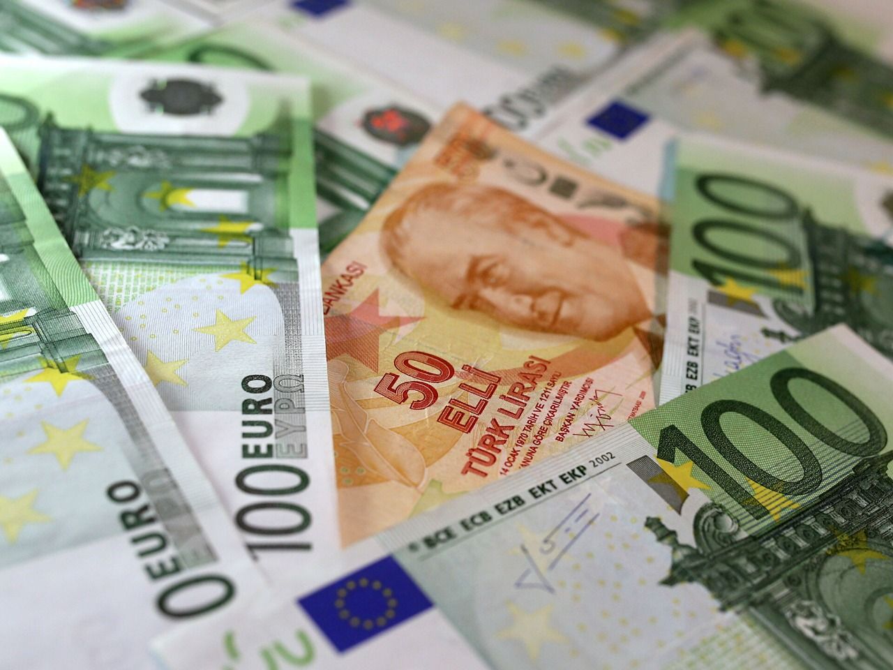 Euro Fiyatları Artacak Mı, Azalacak Mı? Euro’ya Yatırım Yapılmalı Mı? 2