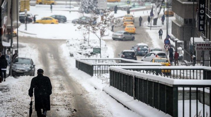 Tüm Ankara Yaşayanlara Kabus Gibi Haber! Meteorolojiden Kar ve Buz Uyarısı! Her Şey Yerlerde Olacak! Neler Oluyor? 4