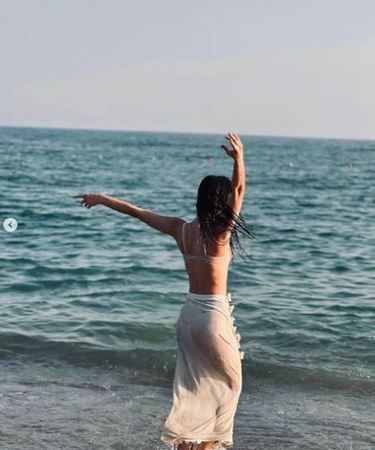 Pınar Deniz Yine Dehşet Saçtı! Tüm Vücudunu Sergiledi; Bikinisi Olay Yarattı! Bir Bakan Bir Daha Baktı… “Maşallah Be” 3