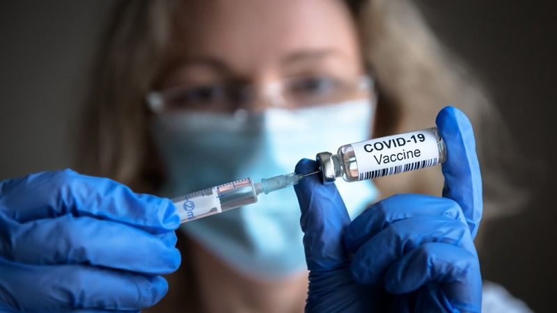 Koronavirüs Yine Hortladı! Kapanma Kapıda, Maskeler Takılmalı Mı? 4. Hatırlatma Dozu Aşıları Yaptırılmalı mı? 1