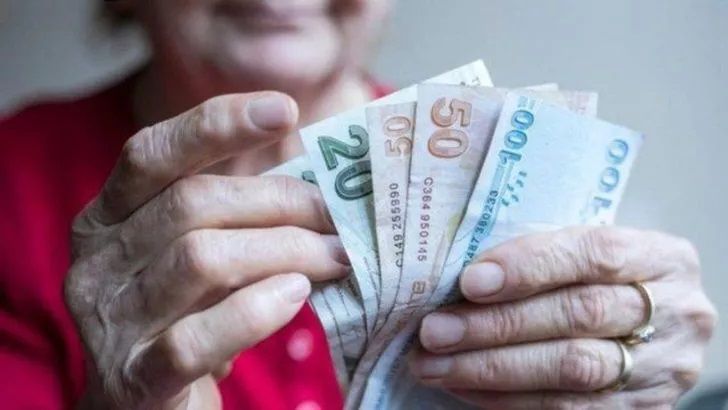 Emekli Vatandaş Yaşadı! Bugün Başvuran Yarın ATM’den 7500 Lira Çekiyor! Devlet Emekli Rahat Etsin Diye Düğmeye Bastı! Şartlar Açıkladı… 1