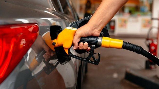 Motorin ve Benzin Fiyatlarının Düşüşü Sürüyor! Akaryakıta Tam Tamına Toplamda 4 TL Dev İndirim! İşte Opet, Petrol Ofisi, Shell, TP, BP ve Total 1 Eylül 2022 Akaryakıt Fiyatları! 2
