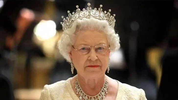 Kraliçe Elizabeth Neden Öldü? Kraliçe Elizabeth Yerine Kim Geçecek? Kraliçe Elizabeth Kaç Yaşında Öldü? 3
