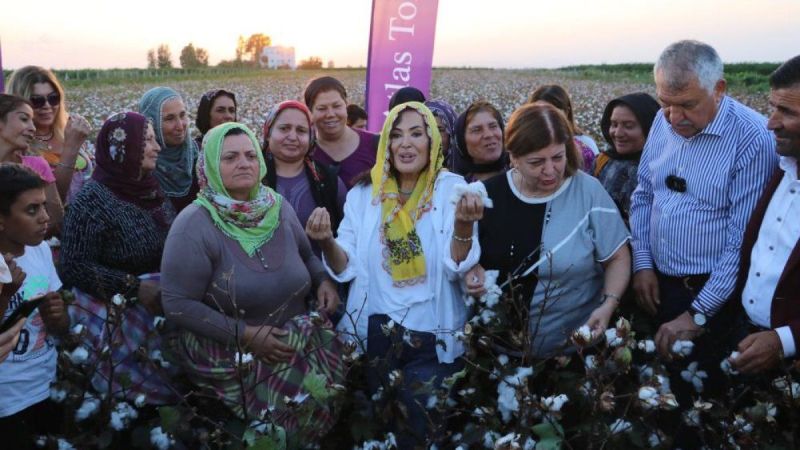 Türkan Şoray Hayatının Şokunu Yaşadı! Fatma Girik’in Vefatından Sonra… Hayranının Dedikleri Kabul Edilir Gibi Değil! 1