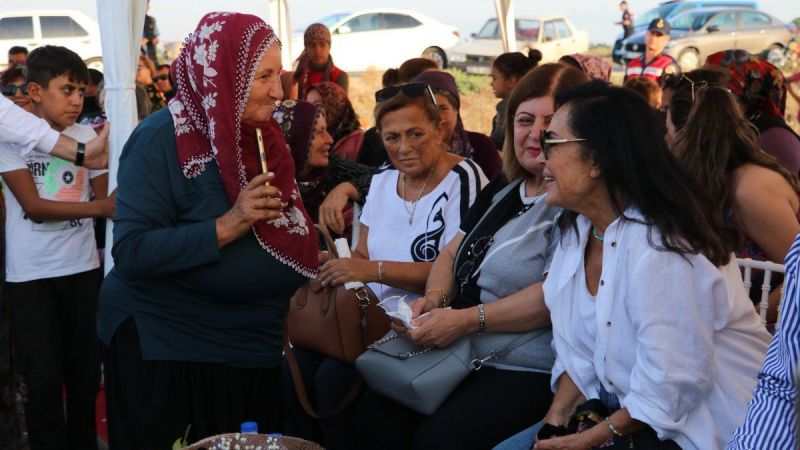 Türkan Şoray Hayatının Şokunu Yaşadı! Fatma Girik’in Vefatından Sonra… Hayranının Dedikleri Kabul Edilir Gibi Değil! 3