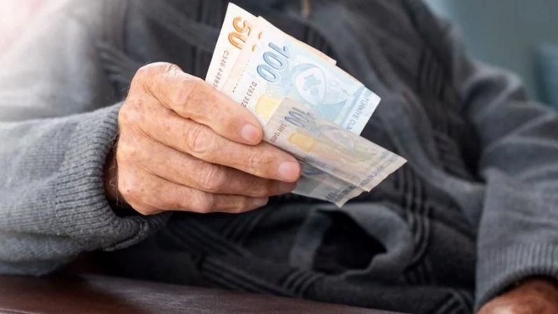Emekli Vatandaşın Yüzü Gülecek! Bankalar Promosyon Kampanyalarını Baştan Aşağı Değiştirdi! Ziraat Bankası, Halkbank ve Vakıfbank… 2