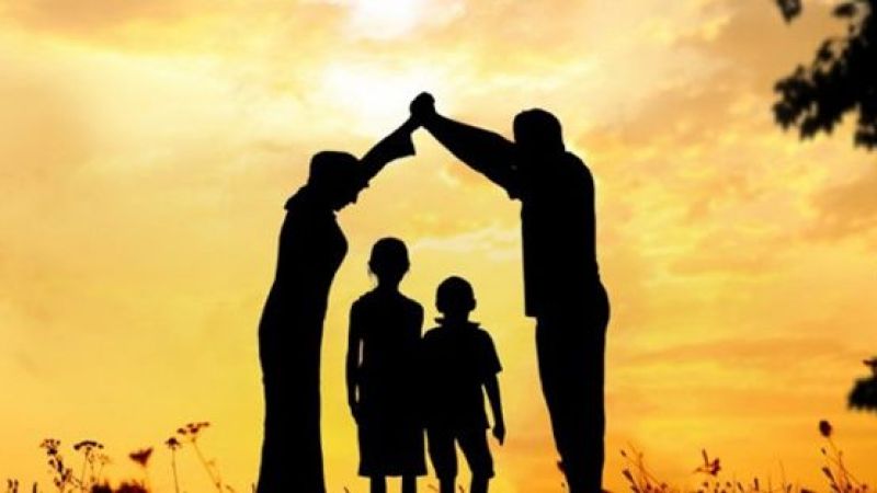 Anne ve Babaya En Düşkün Burçlar Belli Oldu! En Çok Onlar Seviyor! İşte Aile İlişkileri Çok Kuvvetli Olan Burçlar… 4