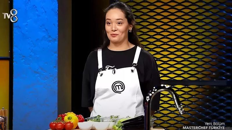 Masterchef’ten Büşra Zambak Elendi! Büşra Zambak Nerelidir, Kimdir? Büşra Zambak’ın Yaşını Duyanlar Şok Oldu! 4