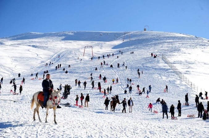 Ankara Elmadağ Kayak Merkezi Nerede, Nasıl Gidilir? Elmadağ Kayak Merkezi giriş ücreti 2022 ne kadar? Ankara Kayak Merkezinde teleferik var mı? 4