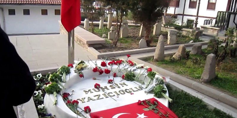 Muhsin Yazıcıoğlu Mezarı Nerede, Nasıl Gidilir? Muhsin Yazıcıoğlu Mezarı Ankara'da Hangi Semtte? Tacettin Dergahı hangi şehirde? 2