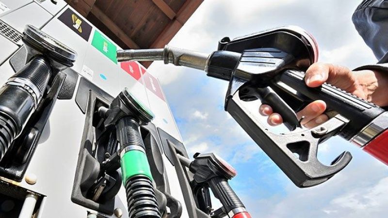 Benzin ve Motorin Fiyatları Alaşağı Oldu! 5 Ocak Akaryakıt Fiyatlarını Duyanların Araç Kontakları Elinde Kaldı! Tam Tamına… 4