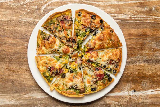 Bu Pizza İtalyanları Çılgına Çevirir! Hamura Falan Gerek Yok; Sadece 5 Dakikada Hazır! Tadına Doyum Olmuyor, Tıka Basa Doyacaksınız! 1