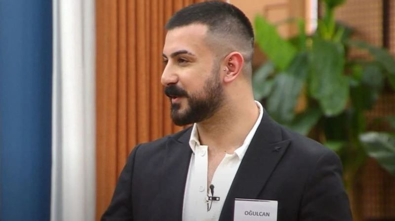 Kısmetse Olur Oğulcan Çok Fena Patladı! Sevgilisinin Arkadaşının Bikinili Karelerini Beğenmişti; Görseller Tek Tek Ortaya Çıktı! “İlik Gibi Hatun!” 2