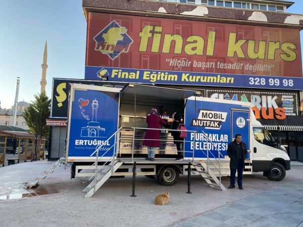 Ankara çorba dağıtımı: Belediyeler Kolları Sıvadı! Ankara'da Ücretsiz Çorba Nerede Dağıtılıyor? 3