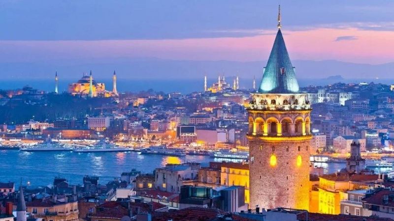 İstanbul İsmini Kim, Ne Zaman Verdi? İstanbul'da Önemli Tarihi Yerler Neresidir? İşte Gezilecek O Muhteşem Yerler... 8