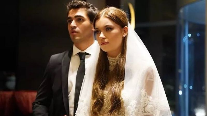 Yalı Çapkını Dizisinde Afra Saraçoğlu Resti Çekti! Boşanma Senaryosu Değişti; Twitter Bu Olayla Yıkılıyor… 1