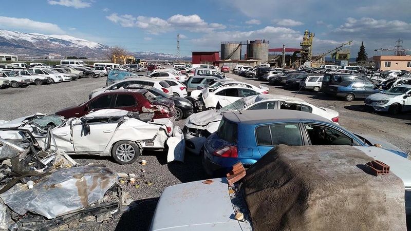 Trafik sigortası depremi karşılar mı? Doğal afetlerde zararı kim karsılar? Kasko depremde araba hasarını karşılıyor mu? 3