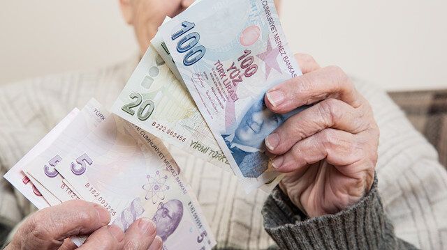 Emekli Vatandaşa En Az 6 Bin Lira! Bayram İkramiyesinde Rekora Koşuluyor; Zam Geldi… 3