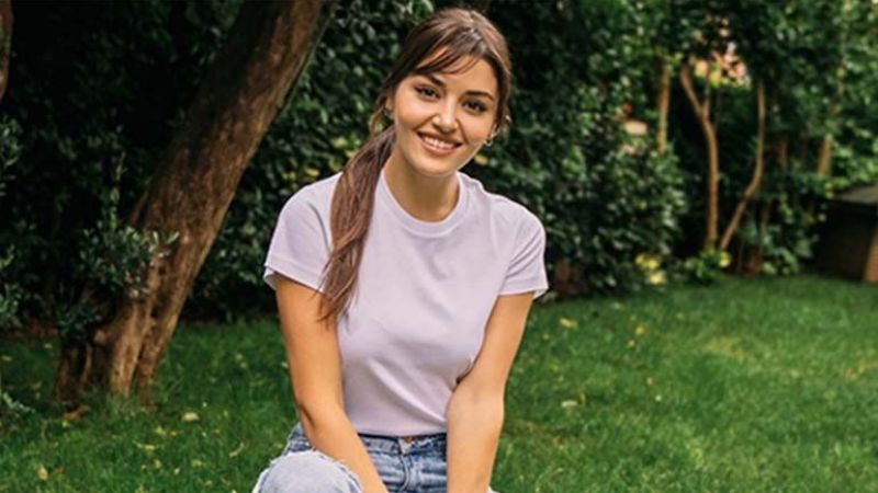 Hande Erçel ve Hakan Sabancı İfşa Oldu! Romantik Tatilleri Açığa Çıktı; Görenler Şok Oldu! 1