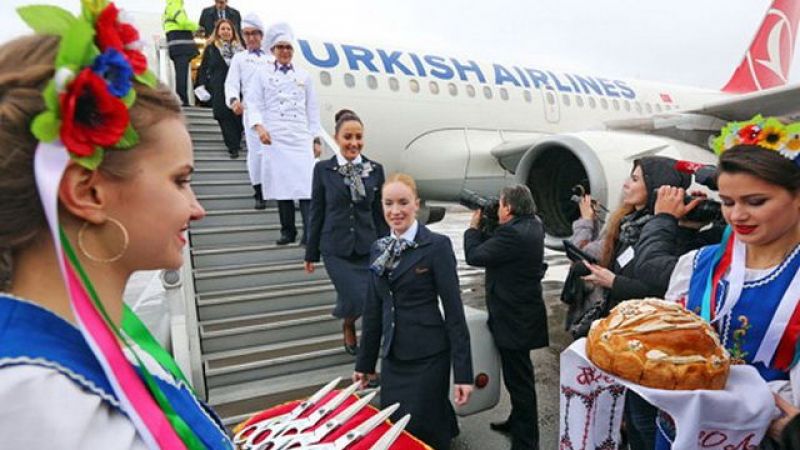 Dünya Gitgide Küçülüyor: Ankara’dan Taşkent’e Seferler Başladı! THY Olaya El Attı; İlk Uçaktaki Pilotlar Çiçeklerle Karşılandı! 4