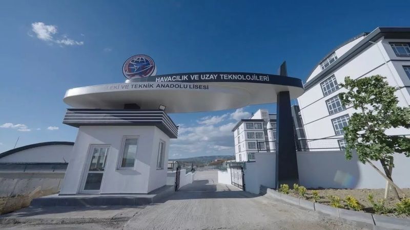 Ankara'da Yeni “Vecihiler” Yetişecek! Türkiye'nin ilk havacılık ve uzay lisesi açıldı… 1