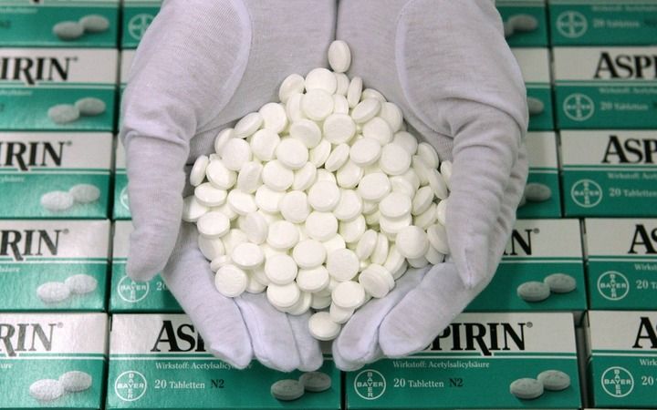 Çamaşırlardan Çıkmak Bilmeyen Lekeler İçin Aspirin Mucizesi! Sadece Bir Adet Aspirin Yetiyor! 1