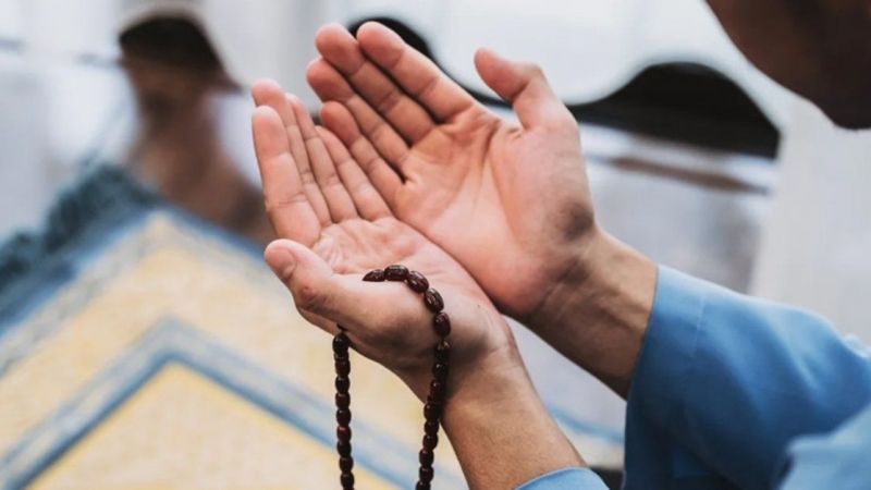 Sınava Öncesi ve Sınav Sırasında Okunacak Dualar Hangileridir? Sınavın iyi geçmesi için hangi dua okunur? İşte Sınav Duası Kalem suresi… 9