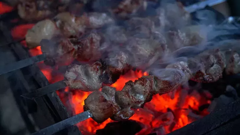 Ünlü Aşçılardan Et Pişirme Sırlarını Açıkladı! Pişirirken Etlerinin Lokum Gibi Olacak! Kurban Bayramı Öncesinde Bu Sırları Mutlaka Öğrenin! 3