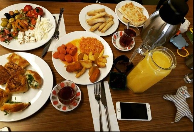 Ankara’da 120 Çeşit Açık Büfe Kahvaltı Çok Popüler! Kilo İle Satılıyor! Üstelik Kişi Başı Fiyatı Sadece 99 TL... Hafta Sonu! 2