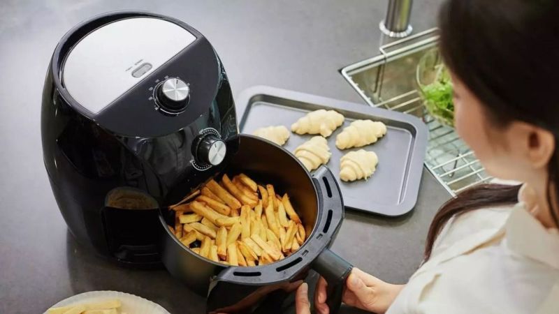 Airfryer kullanırken dikkat edilmesi gerekenler neler? Bu ipuçları ile lezzete ulaşmak mümkün: Sakın bunları yapmayın! 1