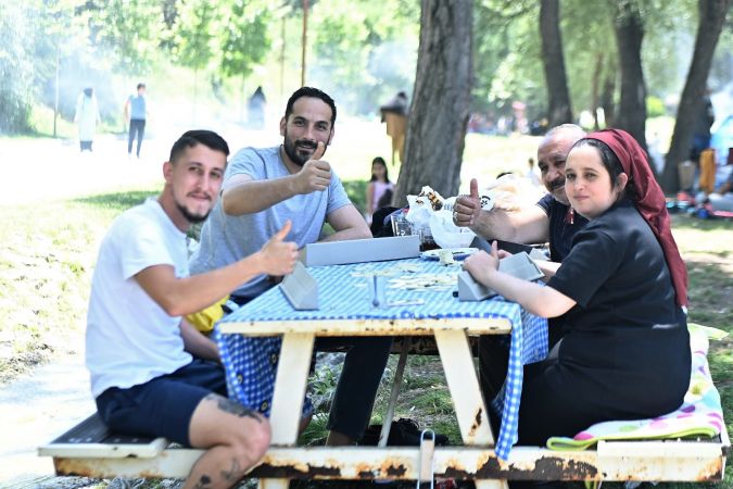 Ankara’nın En Gözde Mekanı Oldu! Üreğil Millet Bahçesi Tatilde Doldu Taştı... Piknik, Yürüyüş, Çocuk Parkları! 10