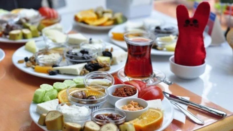 Ankara’da Gerçek Köy Kahvaltısının Tek Adresi Oldu! Püfür Püfür Esen Orman Havası… Odun Ateşinde Köy Ekmeği Yiyebilirsiniz! 2