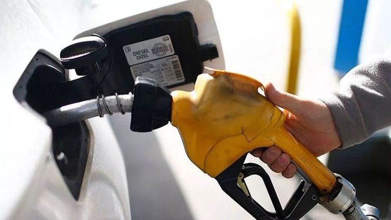 Araç Sahiplerine Dev Zam Haberi! Benzine, motorine; ÖTV ve KDV ayarı geliyor: Benzin ve motorinde zam oranı ne kadar olacak? 3