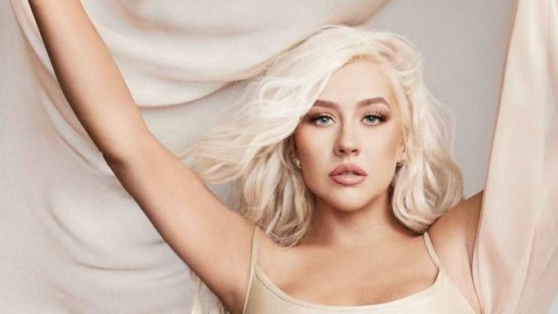 Ünlü şarkıcı Christina Aguilera’nın Sahne Fiyatına Olağanüstü Zam! “Ev Mi Alsam, Christina Aguilera'ı Mi Dinlesem?” Twitter Ayağa Kalktı! 1