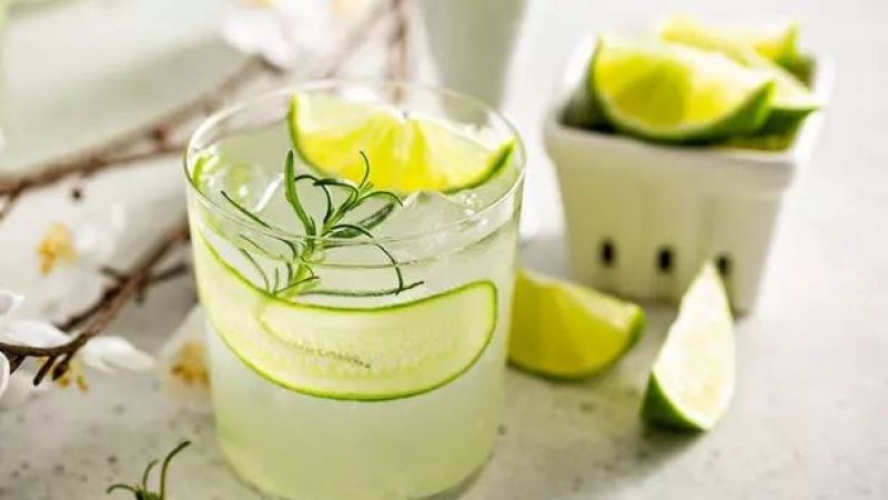 Starbucks'ın En Ünlü İçeceği: Limon, Nane ve Buzlu Su Üçlüsü İle Cool Lime! İşten Ayrılan Usta Gizli Tarifi Verdi! Cool Lime Evde Nasıl Yapılır? 3