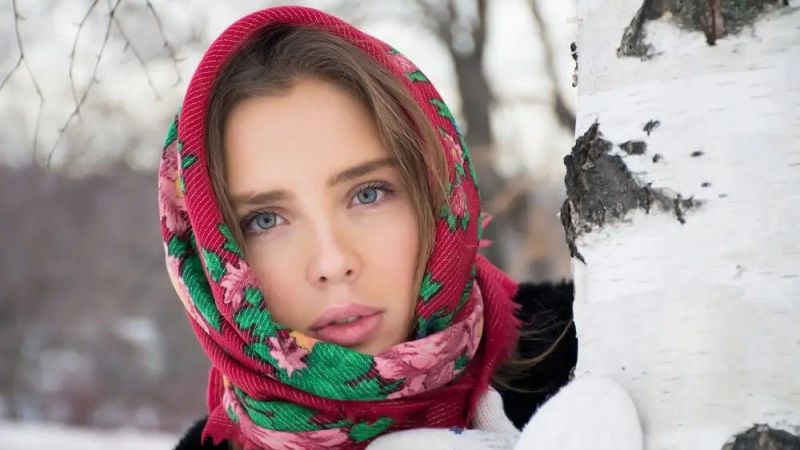 Rus Kadınları Bu Yöntem Sayesinde Güzel Oluyorlarmış! Parlak ve Kadife Gibi Tenin Sırrı Ortaya Çıktı… İşte O Karışımın Tarifi! 5