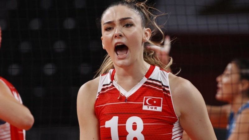 Zehra Güneş’in Güzelliği ve Yeteneği Genetik Çıktı! İrem Güneş, ablasının izinden gidiyor! O da voleybol oynuyor… 1